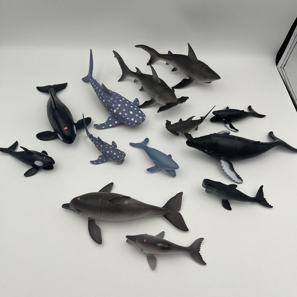 Toys R Us 2010 Whale Shark Dolphin Deep Sea Figure Wildlife Ocean Sea Animal Toy
